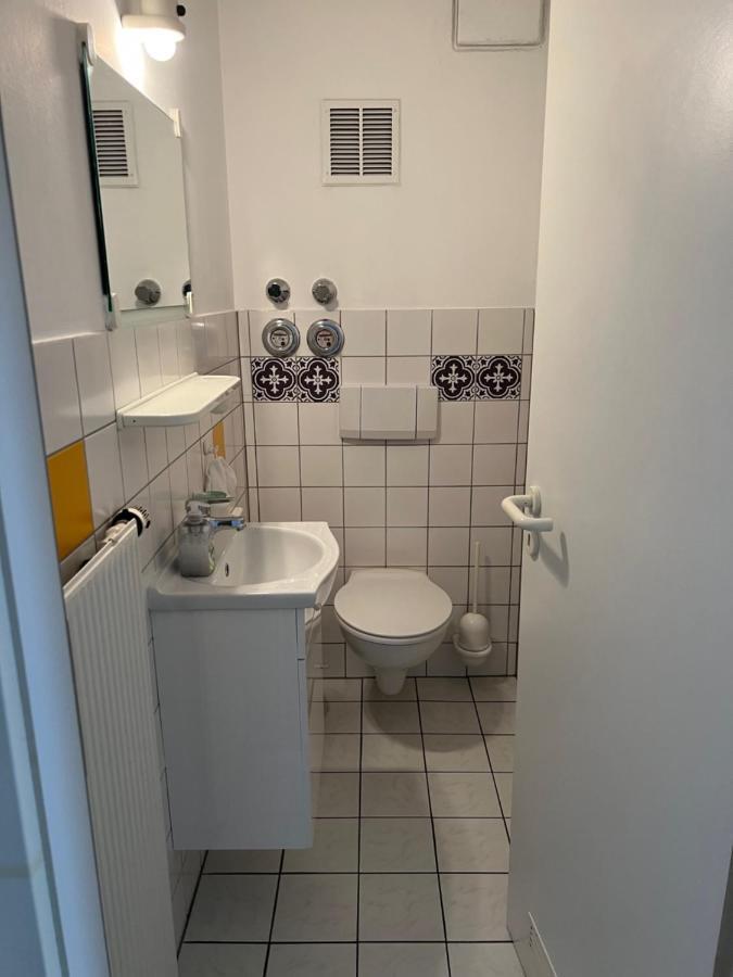 Apartmenthaus Zentrum Komfort Apartments Mit Minikuchen Verschiedener Grossen Kassel Exteriör bild