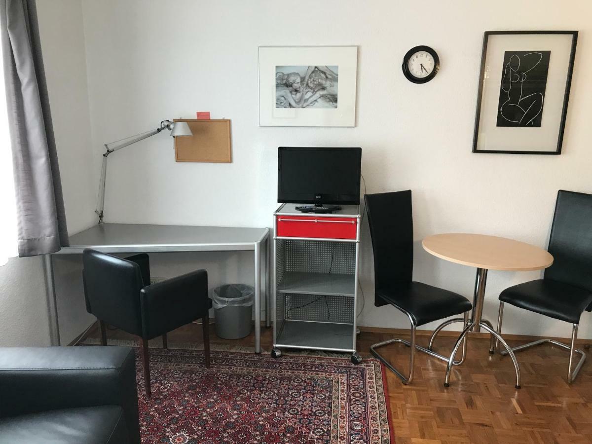 Apartmenthaus Zentrum Komfort Apartments Mit Minikuchen Verschiedener Grossen Kassel Exteriör bild