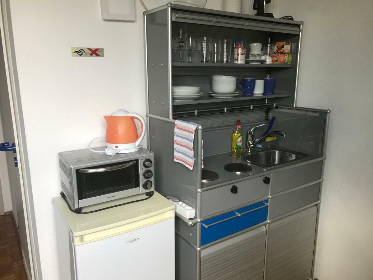 Apartmenthaus Zentrum Komfort Apartments Mit Minikuchen Verschiedener Grossen Kassel Exteriör bild